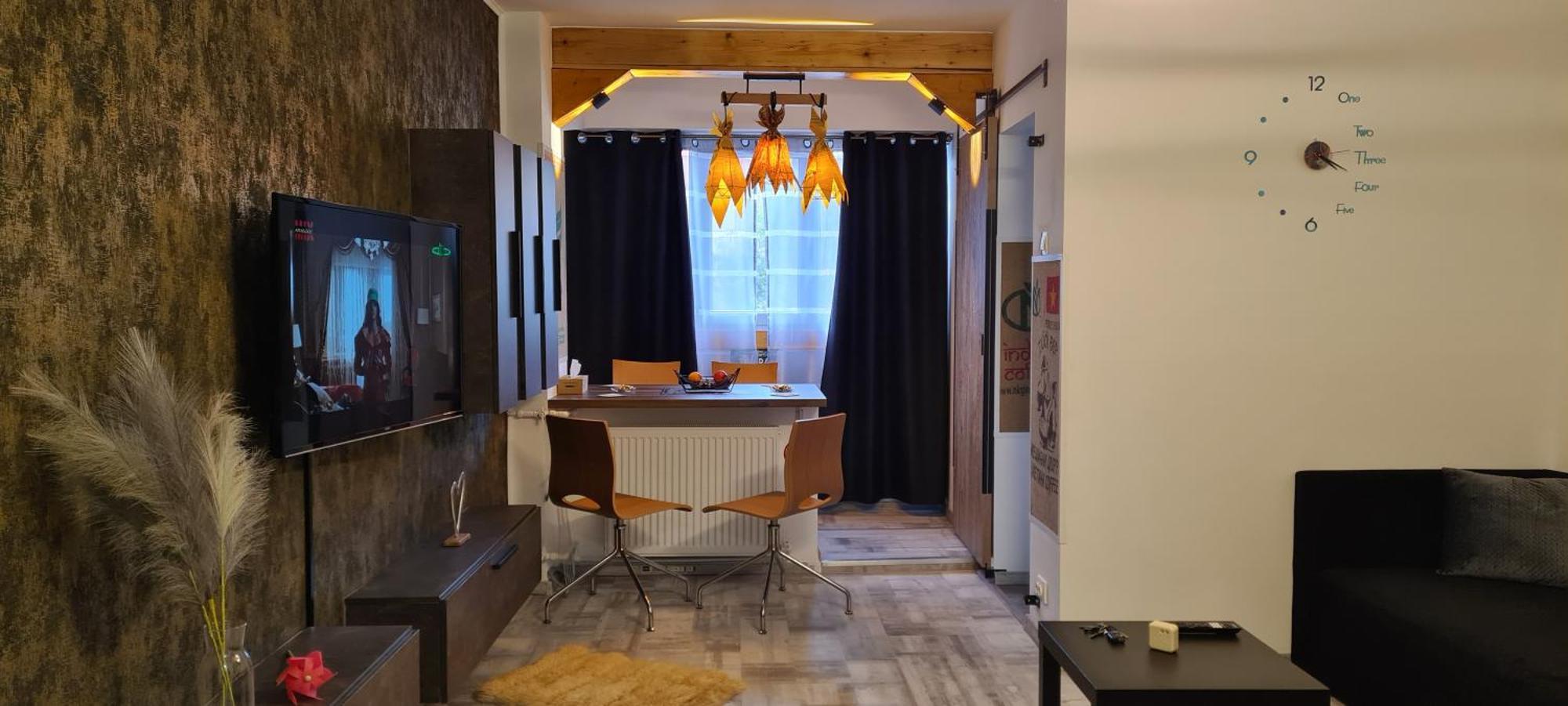 Tiki'S Bar Studio Bukarest Kültér fotó